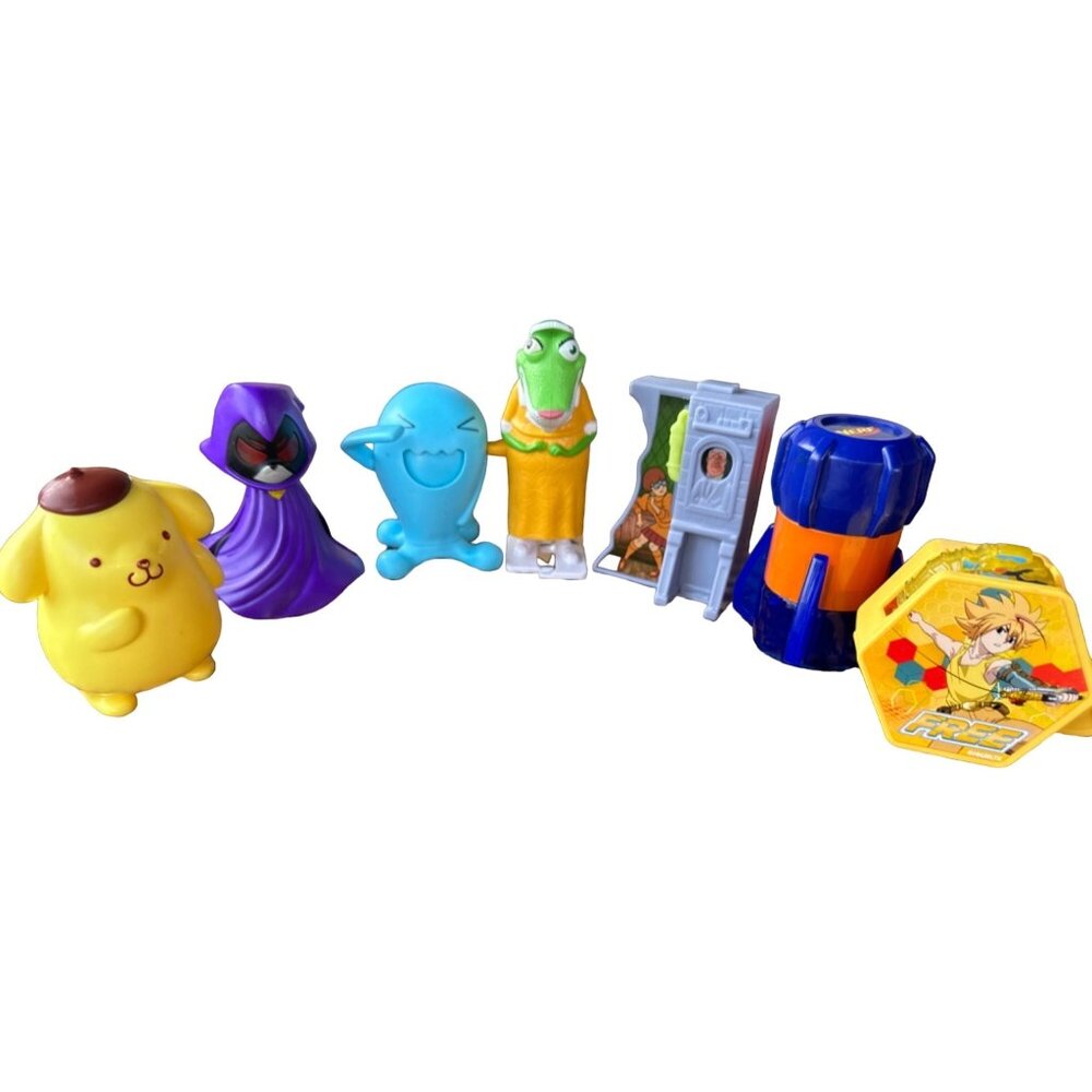 Lot of 7 Random Collectible Plastic Toys (2015-2020)-READ